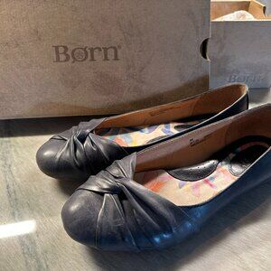 Born Navy Lilly Flats